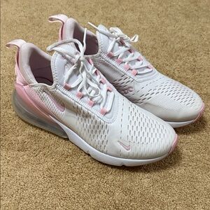 Nike 270 Women's White and Pink